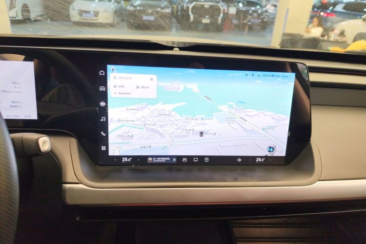 小鹏P7 2020款 670E中控内饰16