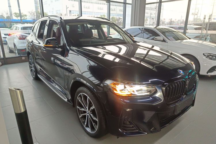 宝马X3 2022款 改款 xDrive30i 领先型 M曜夜套装车身外观6002