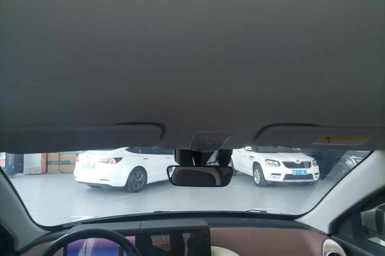 五菱汽车 五菱缤果 2023款 333km 灵犀互联+款中控内饰22