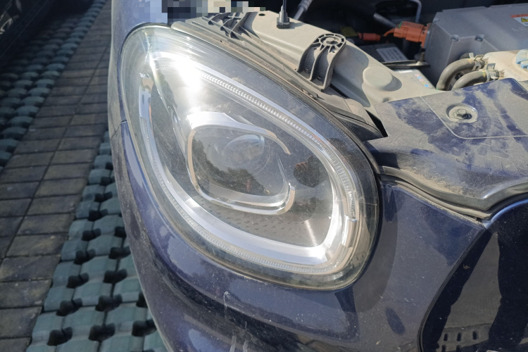 零跑汽车 零跑T03 2021款 400轻享版 三元锂车身外观8