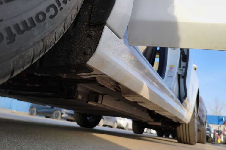 比亚迪 秦PLUS 2024款 荣耀版 DM-i 120KM卓越型局部细节9002