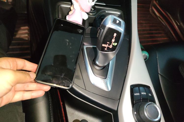 宝马1系(进口) 2015款 118i 领先型局部细节18