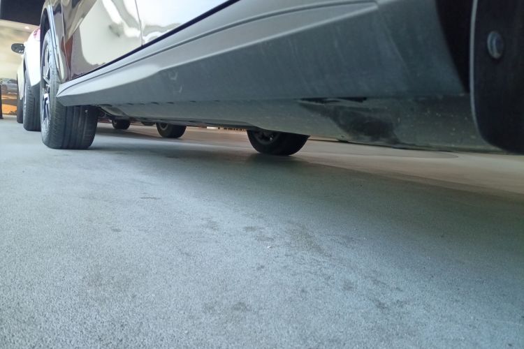 奔驰GLC 2024款  改款 GLC 260 L 4MATIC 豪华型 5座局部细节9002