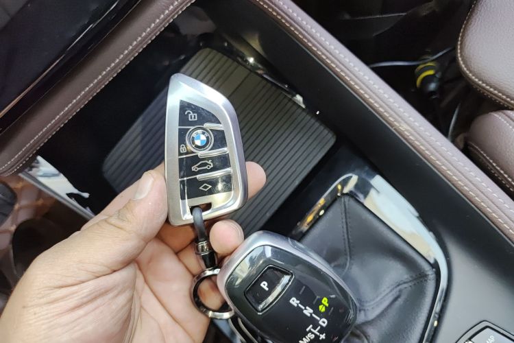 宝马X1 2021款 xDrive25Li 尊享型中控内饰11