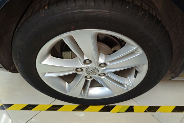 别克 君威 2019款 20T 精英型 国VI车身外观56