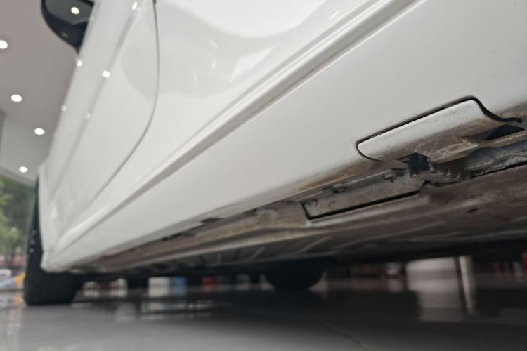 奔驰C级(进口)  C 260 轿跑车局部细节9002