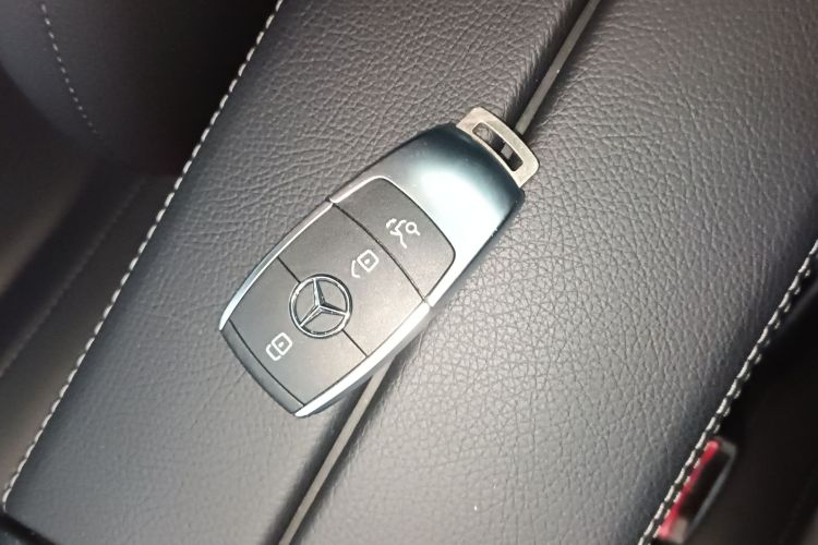 奔驰GLA 2023款 GLA 220中控内饰11