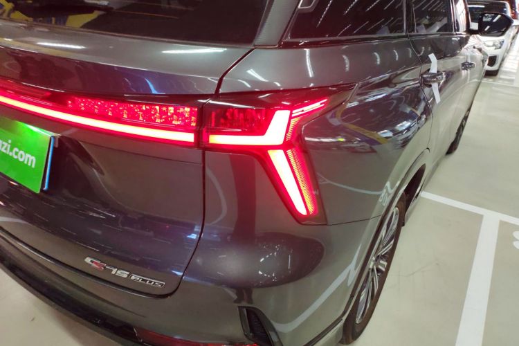 长安CS75 PLUS 2023款 第三代 1.5T 自动尊贵型车身外观6006