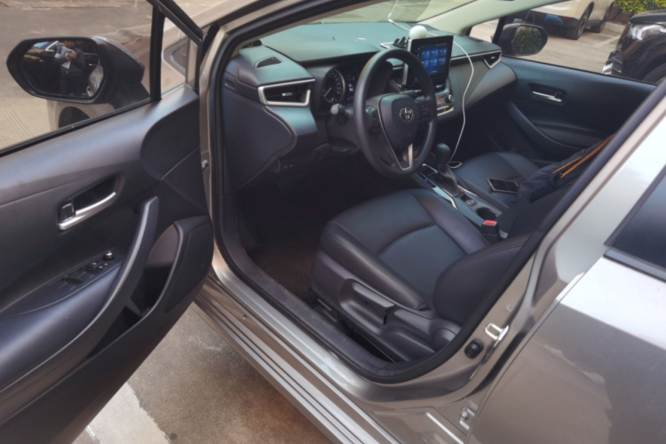 丰田 卡罗拉 2021款 1.2T S-CVT精英PLUS版中控内饰7003