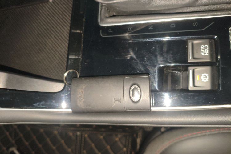 广汽传祺 传祺GS4 PLUS 2022款 390T 自动星系版中控内饰7001