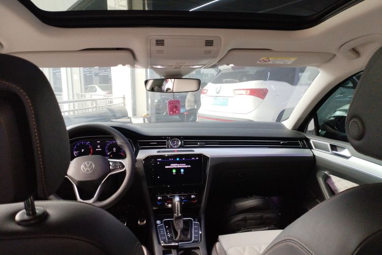 大众 迈腾 2023款 200万辆纪念版 330TSI DSG豪华型局部细节22