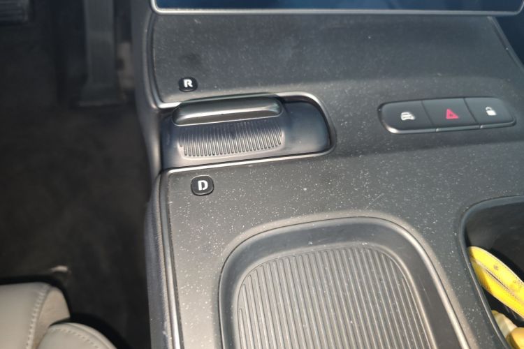 蔚来ET5 2022款 75kWh中控内饰18