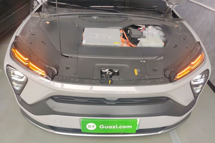 蔚来EC6 2020款 615KM 性能版机舱底盘24