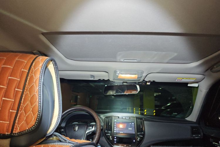 丰田 皇冠 2015款 2.5L 智享版中控内饰22