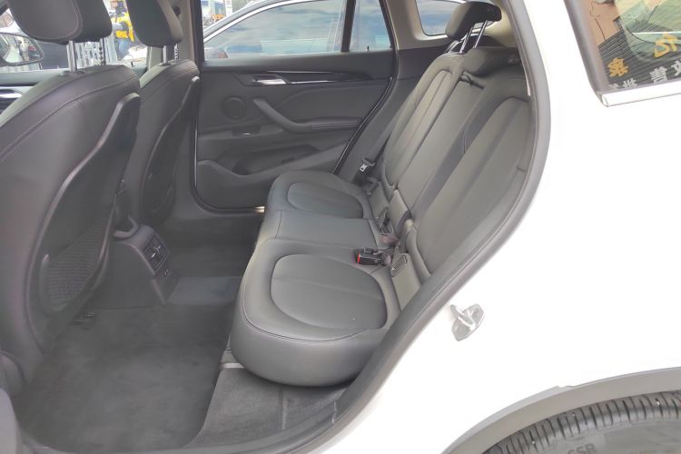 宝马X1 2020款 sDrive25Li 领先型中控内饰21