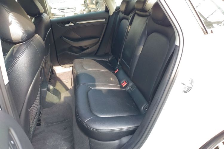 奥迪A3 2016款 Limousine 35 TFSI 领英型中控内饰7004