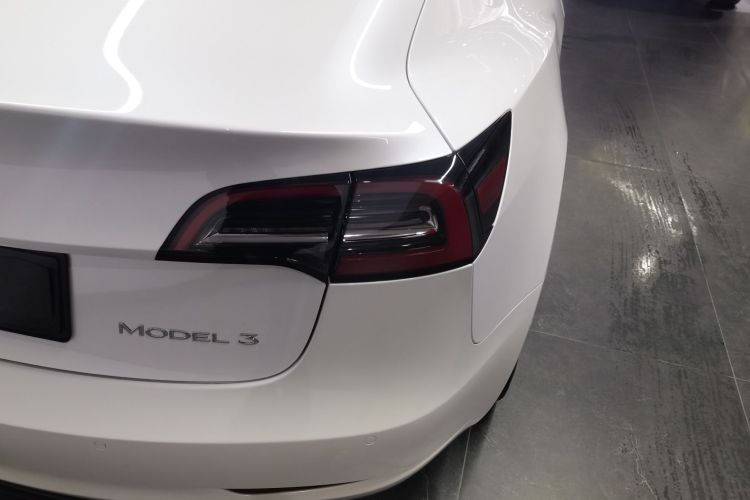 特斯拉 Model 3 2021款 标准续航后驱升级版 3D6车身外观6006