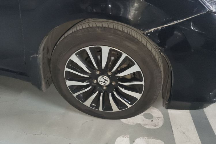 本田 凌派 2015款 1.8L 手动豪华版车身外观10