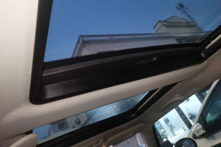 MINI 2018款 1.5T COOPER 经典派中控内饰22