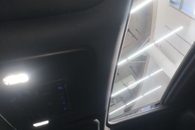 丰田 亚洲龙 2021款 2.5L 豪华版局部细节22