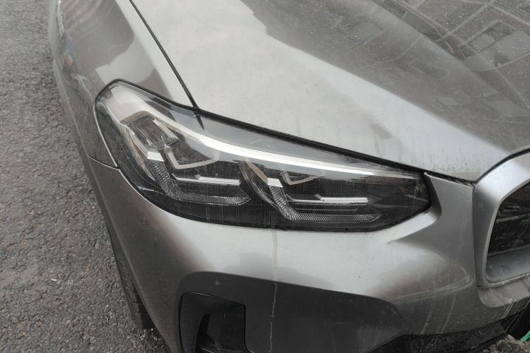 宝马iX3 2024款 领先型车身外观8