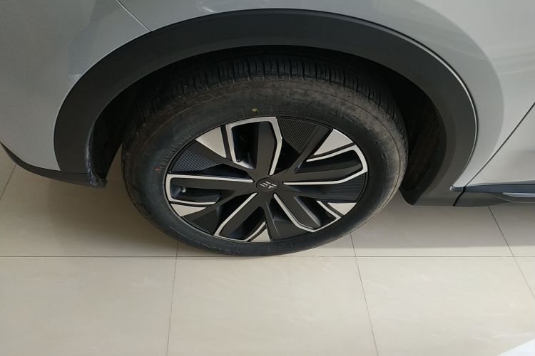 捷途山海L7 2024款 1.5T 120km  ULTRA 5座车身外观6002