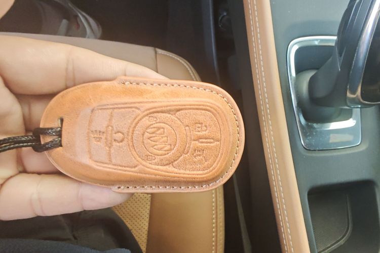 别克 君越 2018款 28T 精英型中控内饰7001