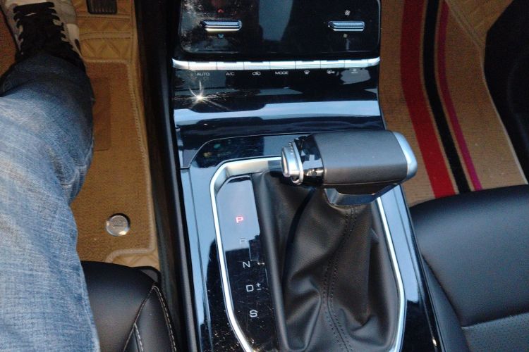 五菱汽车 五菱凯捷 2023款 280T CVT卓越型中控内饰18