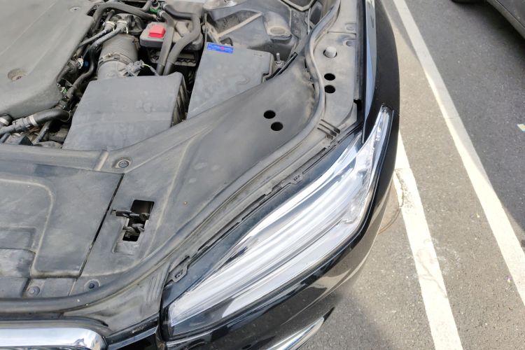 沃尔沃XC90 2024款 B6 智逸豪华版 7座机舱底盘26