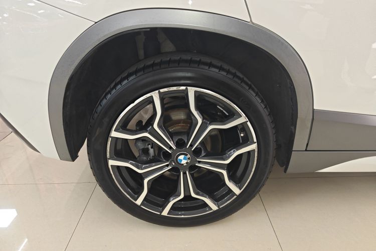 宝马X2(进口) 2018款 sDrive25i 尊享型M越野套装 国V车身外观6008