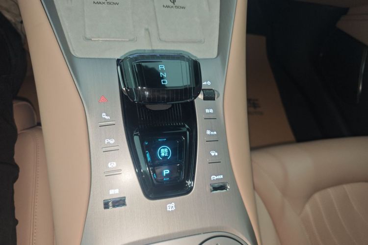 腾势N7 2024款 630 四驱智驾Max版中控内饰18