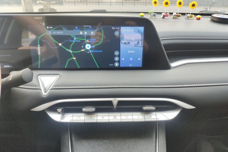 启辰大V 2022款 260T 黑马版·顶流中控内饰16