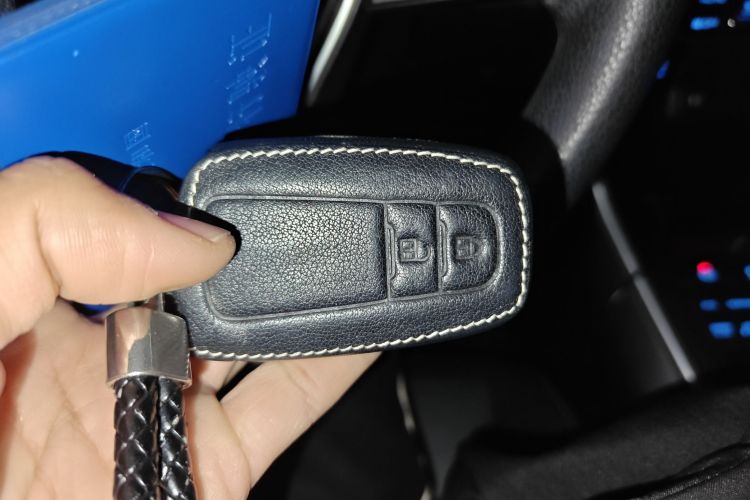 丰田 威兰达 2020款 2.0L CVT四驱豪华版中控内饰11