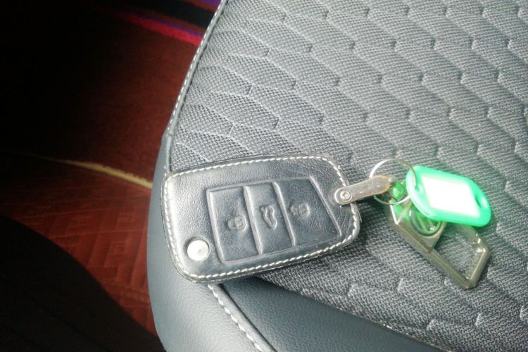 大众 途观L 2019款 330TSI 自动两驱风尚版 国VI中控内饰11