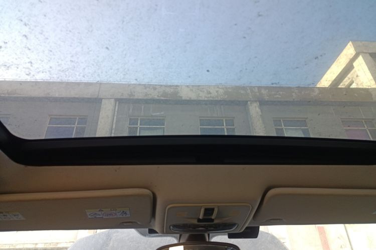 路虎 神行者2 2013款 2.0T Si4 HSE汽油版局部细节22