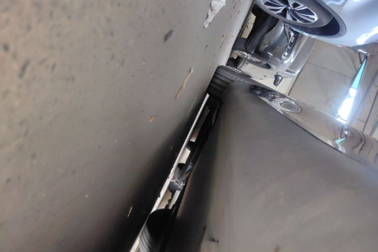 特斯拉 Model Y 2023款 长续航全轮驱动版局部细节9001