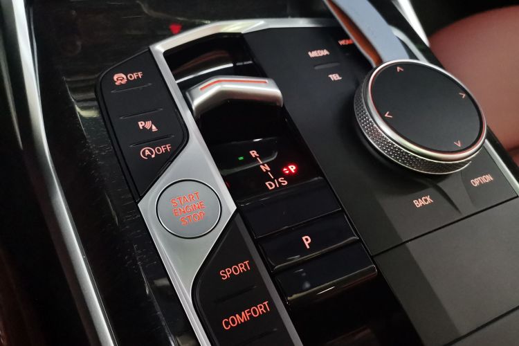 宝马3系 2023款 325Li xDrive M运动套装局部细节18