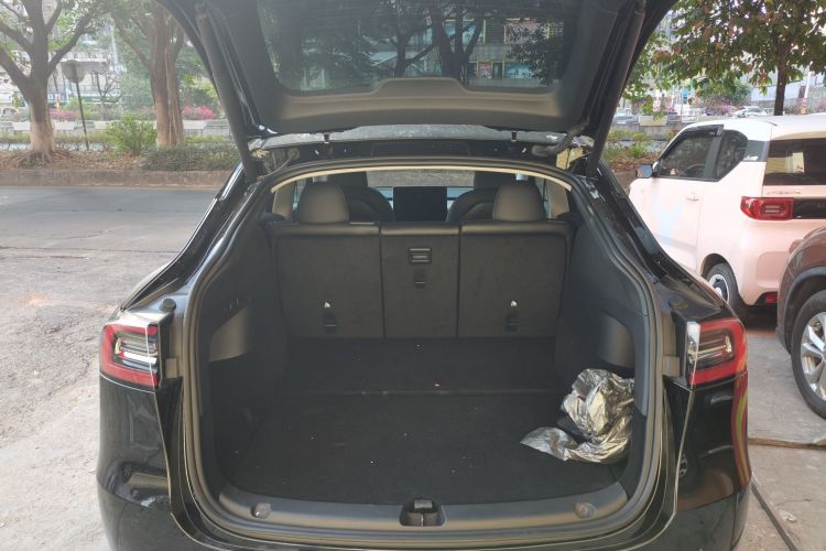 特斯拉 Model Y 2022款 改款 后轮驱动版局部细节23