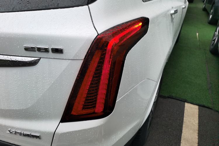 凯迪拉克XT5 2020款 28T 四驱豪华型车身外观9