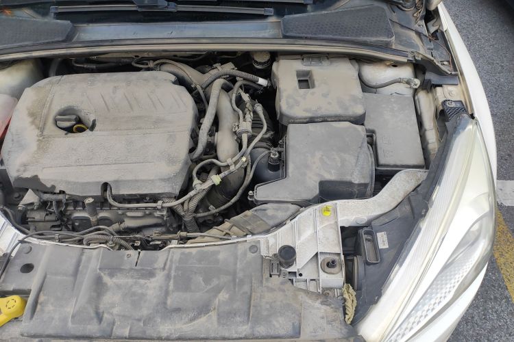 福特 福克斯 2015款 两厢 EcoBoost 180 自动精英型机舱底盘26