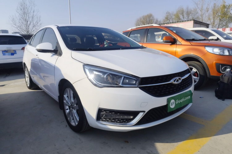 奇瑞 艾瑞泽5 2017款 1.5L CVT领潮版车身外观3