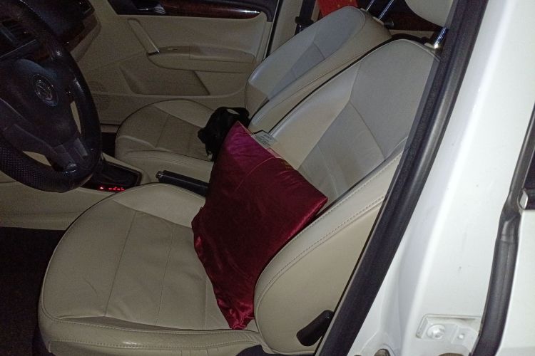 大众 朗逸 2013款 1.6L 自动舒适版中控内饰19