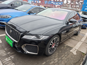 捷豹XFL 2021款 XFL 2.0T P200 两驱精英豪华版