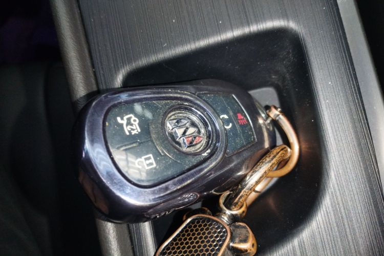 别克 君越 2022款 552T 豪华型中控内饰7001