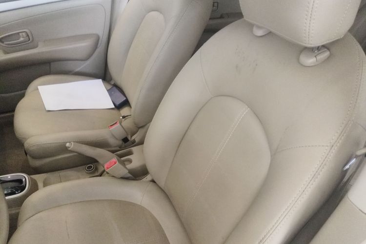 日产 轩逸 2018款 经典 1.6XE CVT舒适版中控内饰19