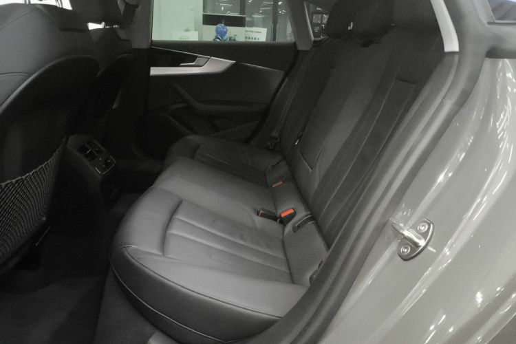 奥迪A5 2023款 Sportback 40 TFSI 时尚动感型中控内饰21