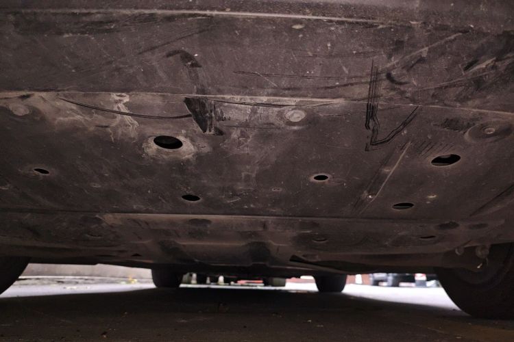 小鹏P7 2022款 670N+局部细节9009