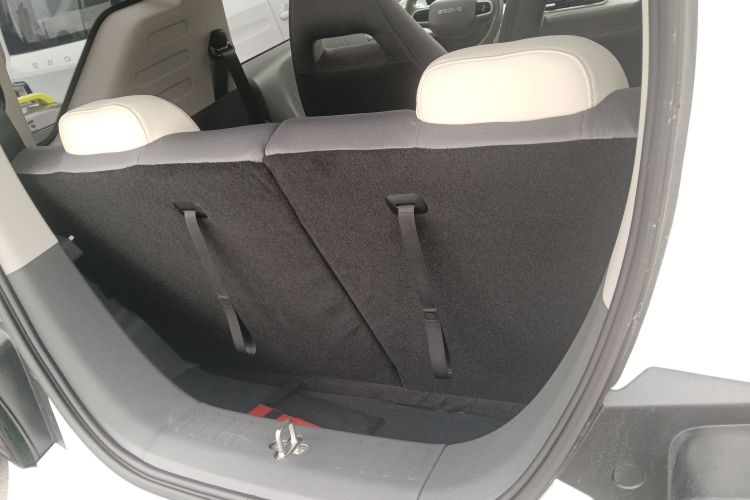 吉利银河 2025款 210km 熊猫卡丁机舱底盘23