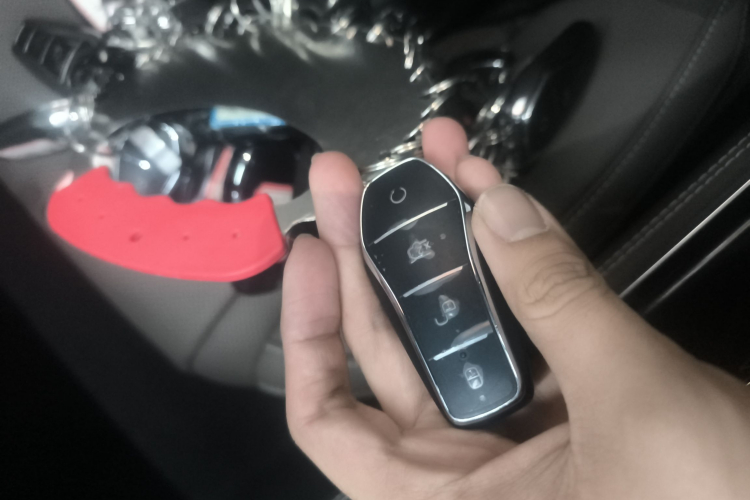 比亚迪 秦PLUS 2025款 DM-i 智驾版 55KM领先型中控内饰11