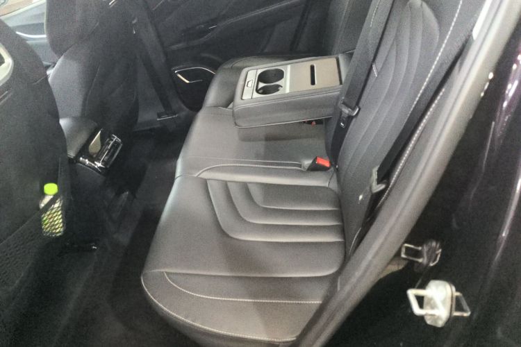 哪吒汽车 哪吒U 2021款 Pro 500 环球版中控内饰21